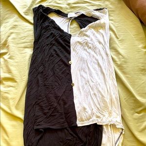 Suzy shier black and white top